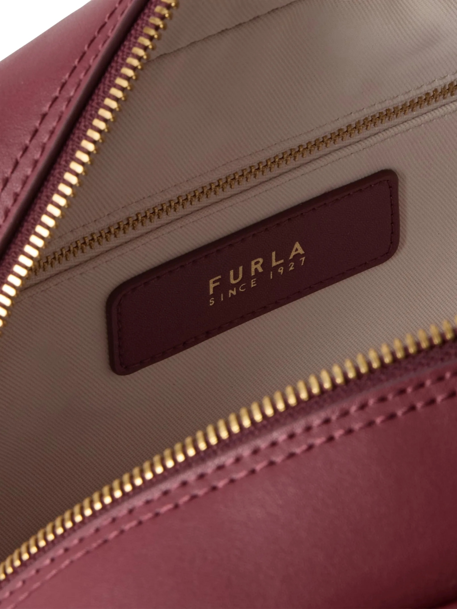 [Furla] Shoulder bag FW26 WB02109BX45734908S