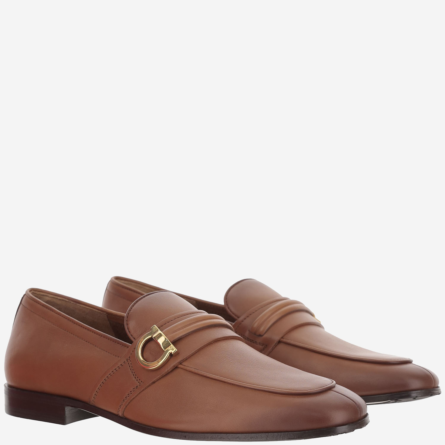 [Salvatore Ferragamo] Loafer FW26 02A942002