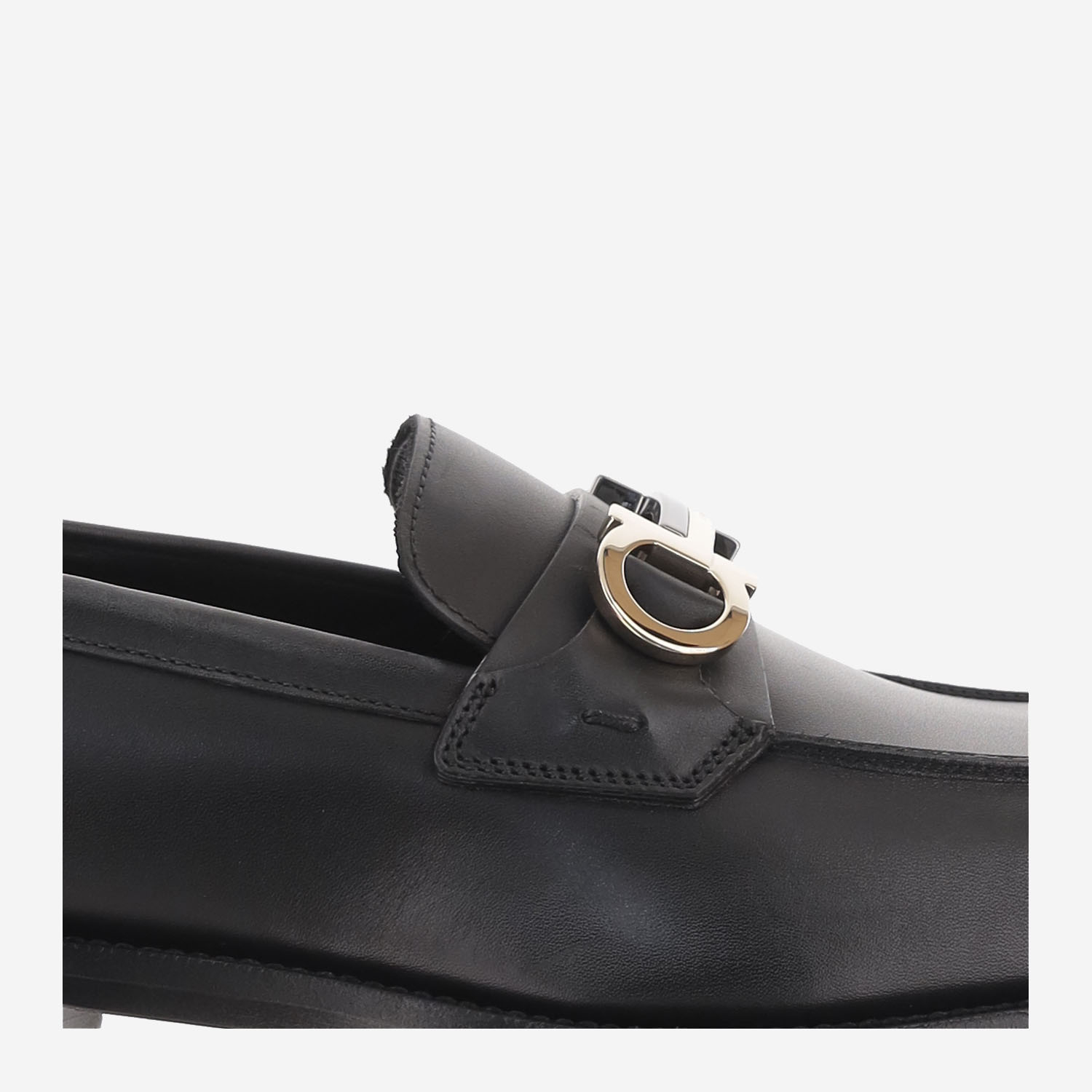 [Salvatore Ferragamo] Loafer FW26 029276005