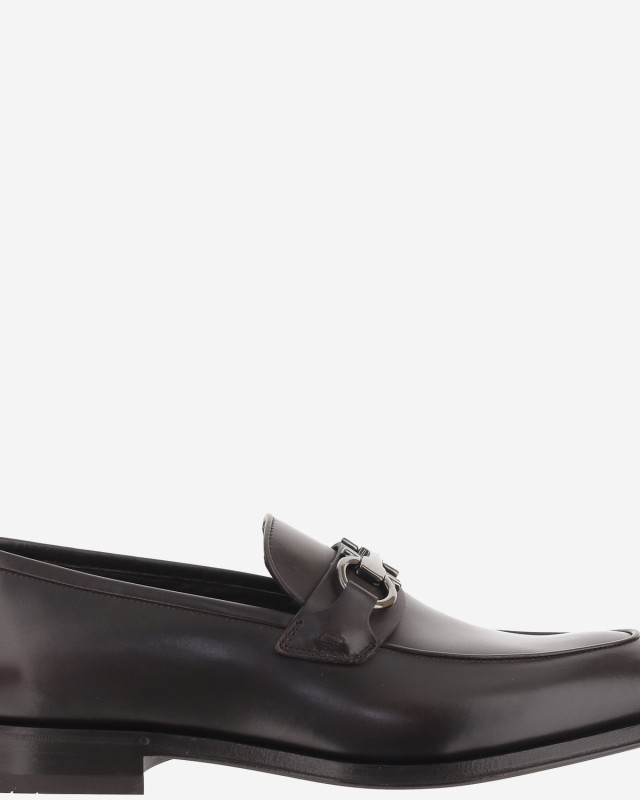 [Salvatore Ferragamo] Loafer FW26 02A384001