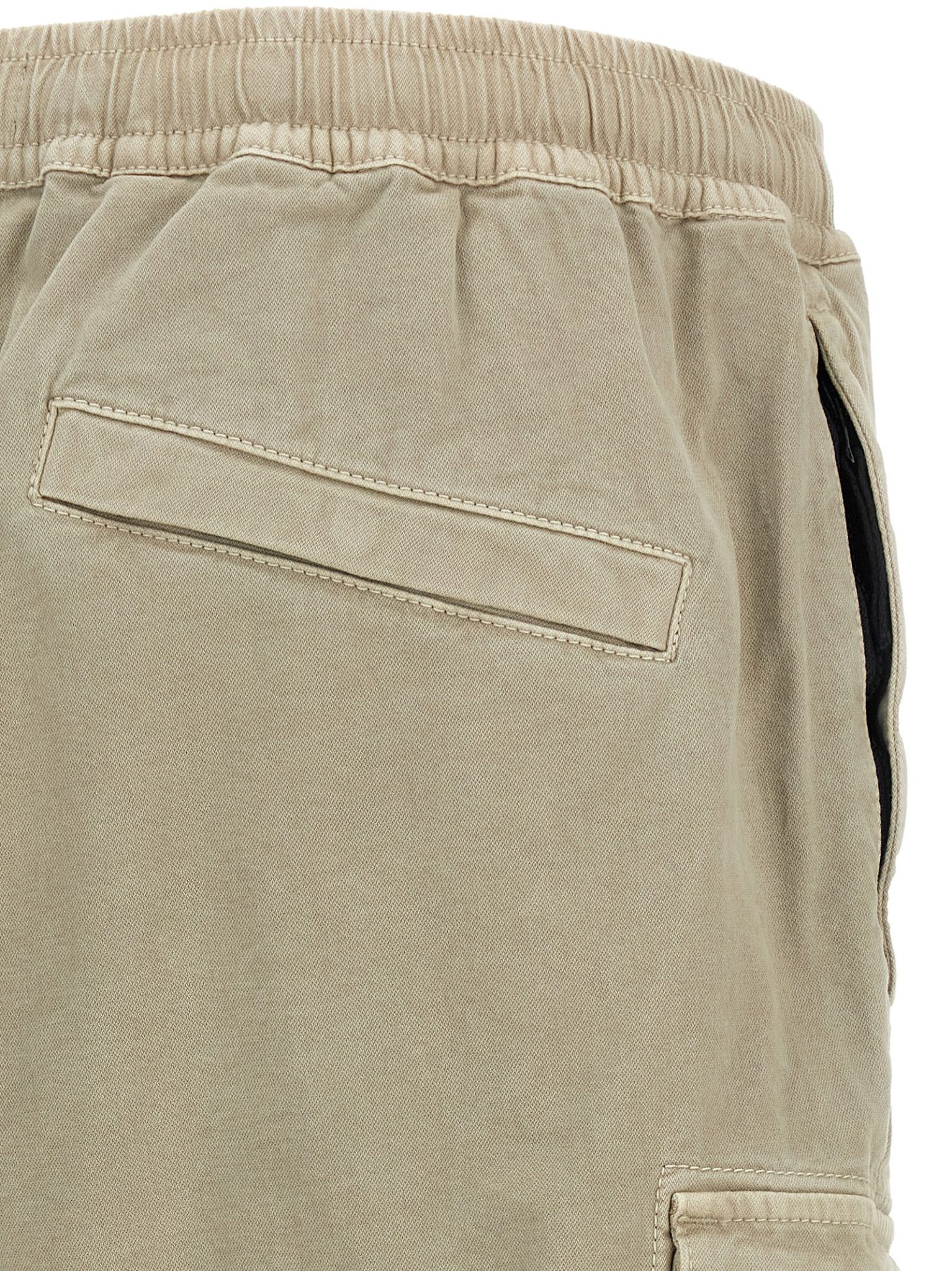 [Stone Island] Trousers FW26 L2S153100033S00L1V0195