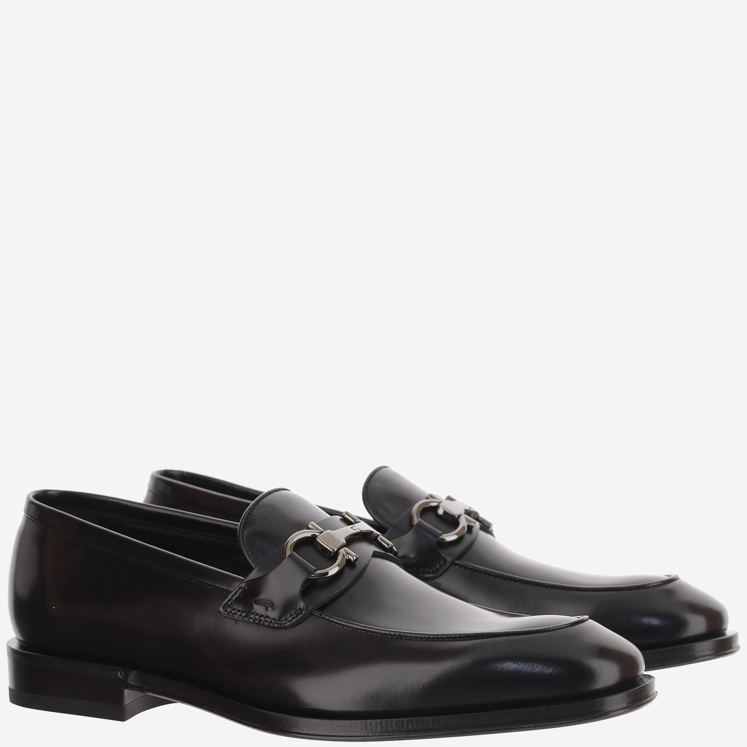 [Salvatore Ferragamo] Loafer FW26 02A384005