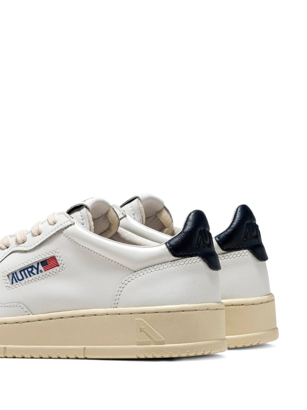 [AUTRY] Sneakers FW26 AULM LL 12