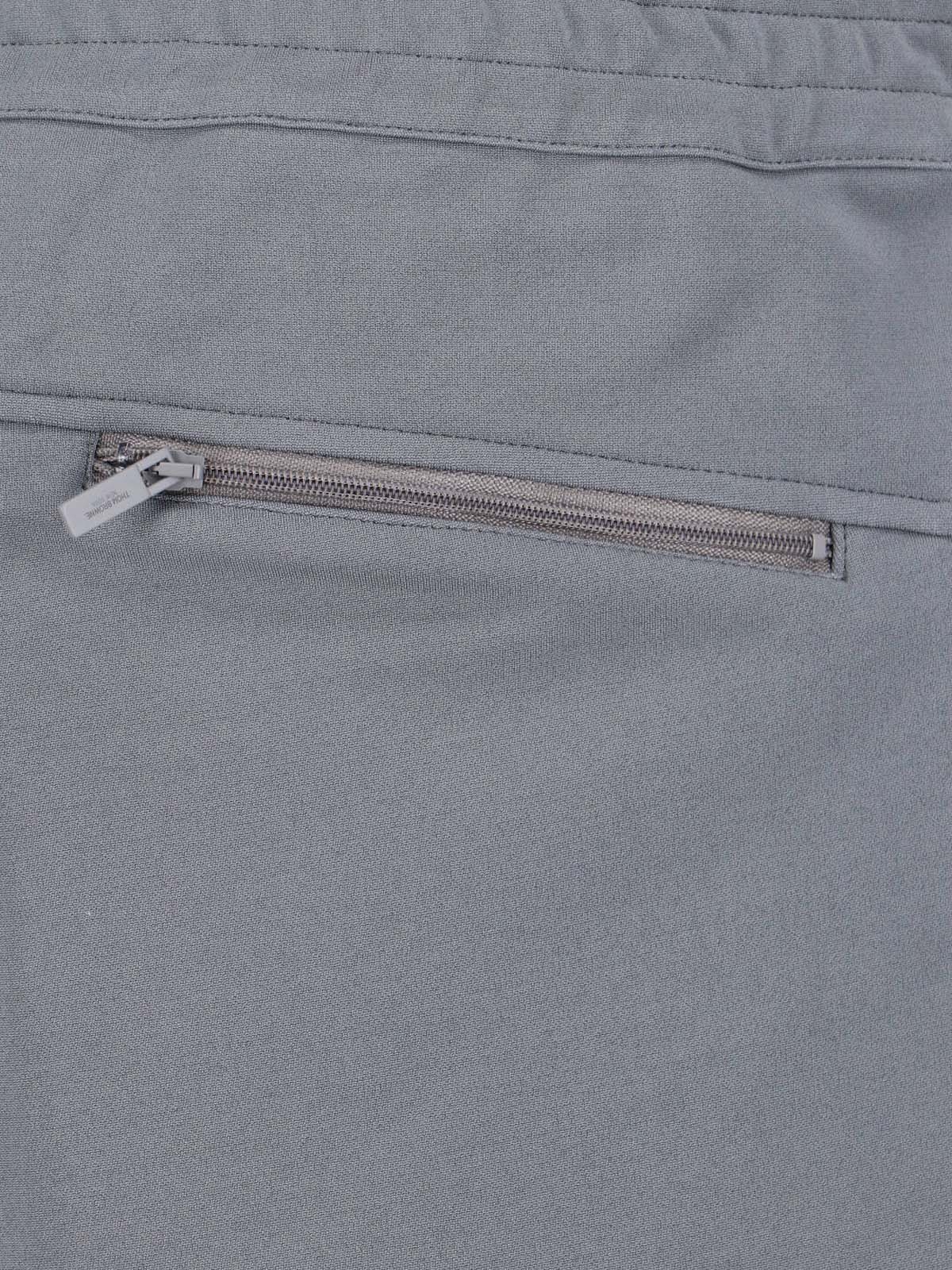 [Thom Browne] Shorts SS26 MJQ237A J0242035