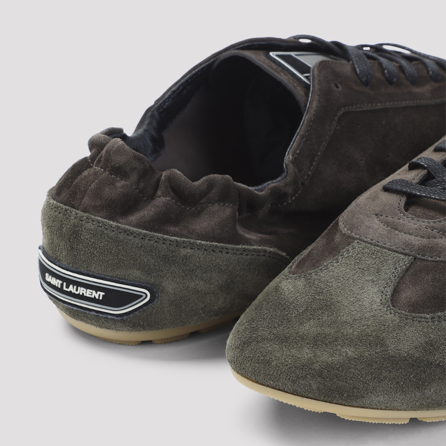 [Saint Laurent] Sneakers FW26 A003Q6.27DAG