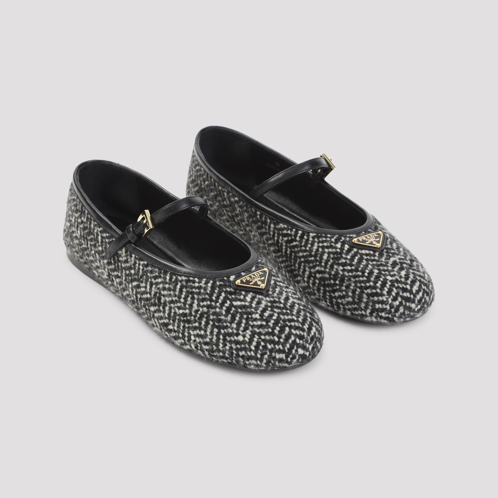 [Prada] Flat shoes FW26 1F689OF005.17WT