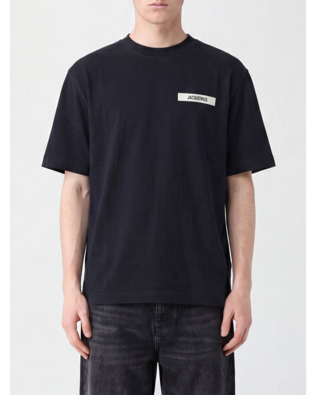 [JACQUEMUS] T-shirts Short Sleeve FW26 TSM00133AJ00226 990