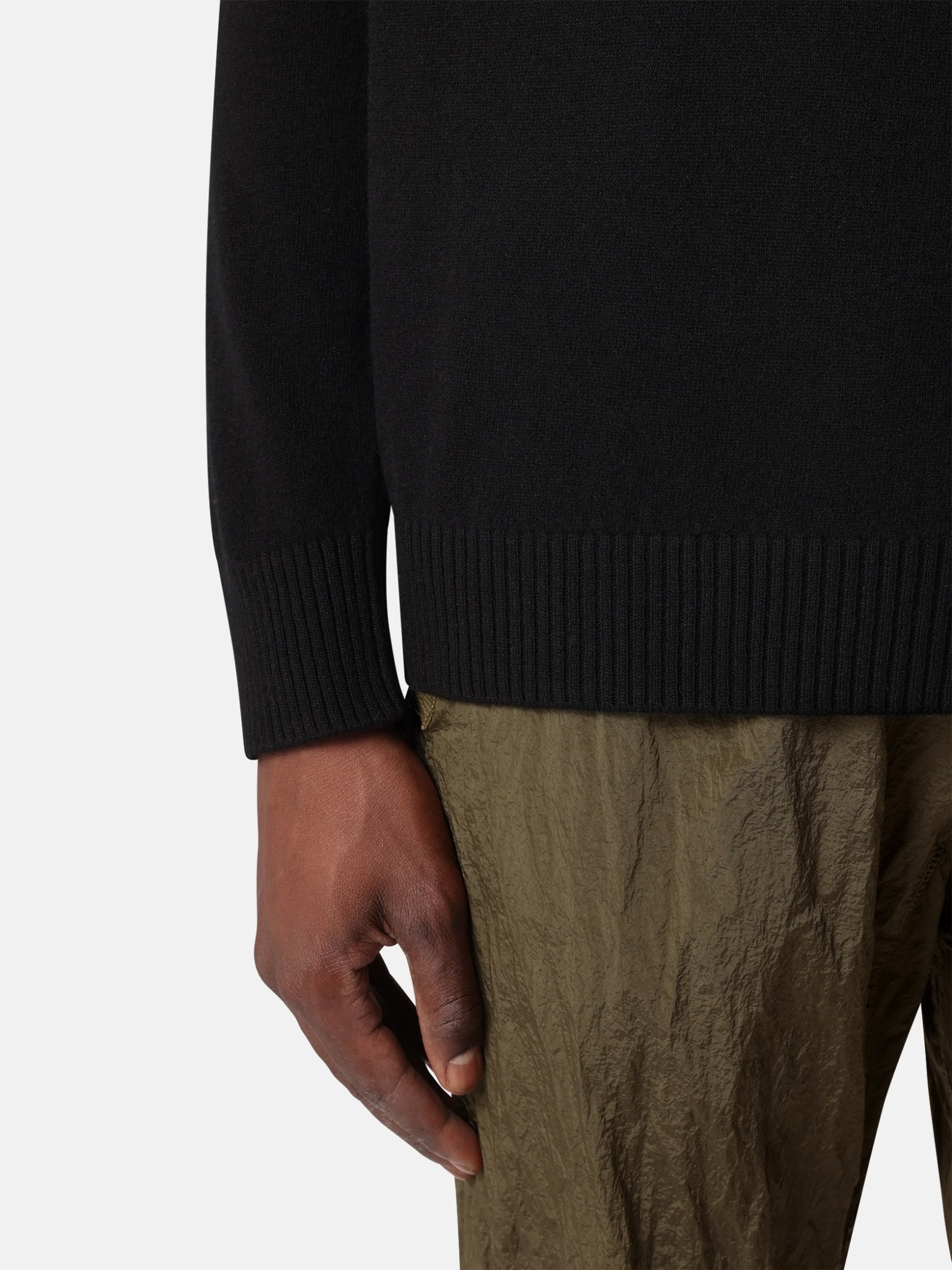 [Stone Island] Knitwear FW26 L2S155100018S00B4V0029