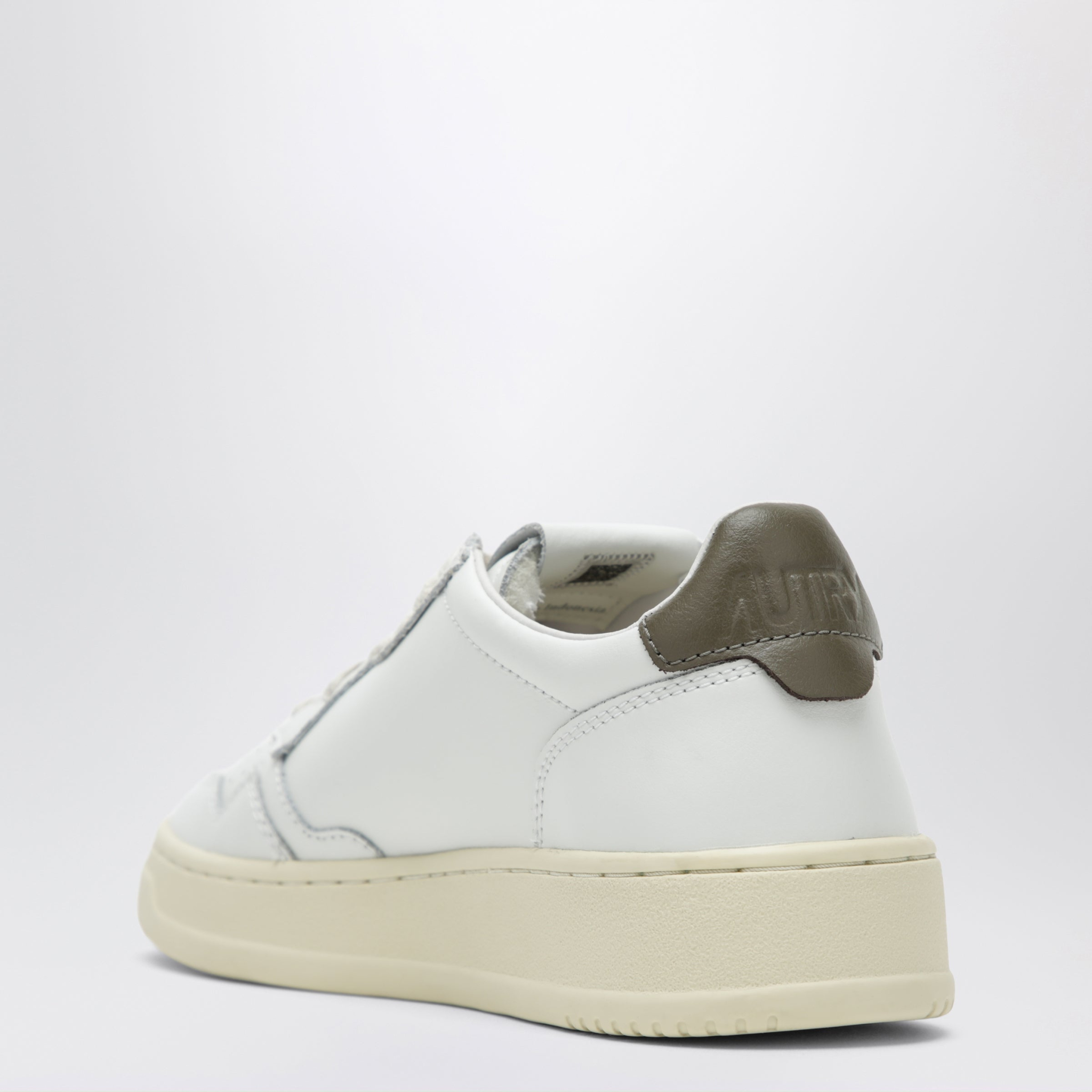 [AUTRY] Sneakers FW26 AULMLL28