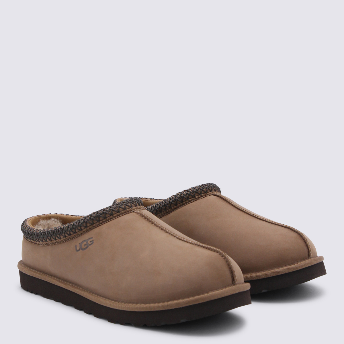 [UGG] Flat shoes FW26 1175070DKC