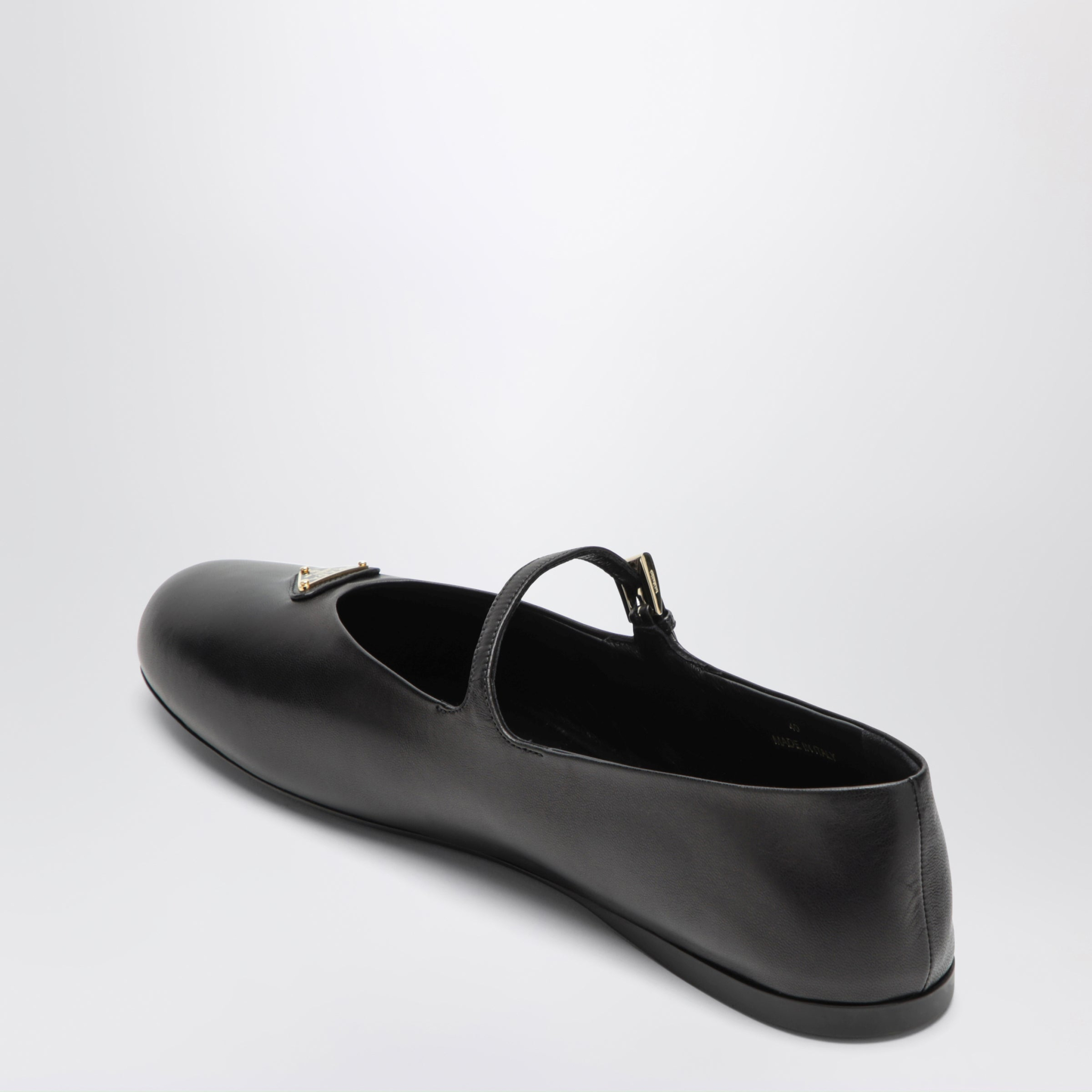 [Prada] Flat shoes FW26 1F793NA005038