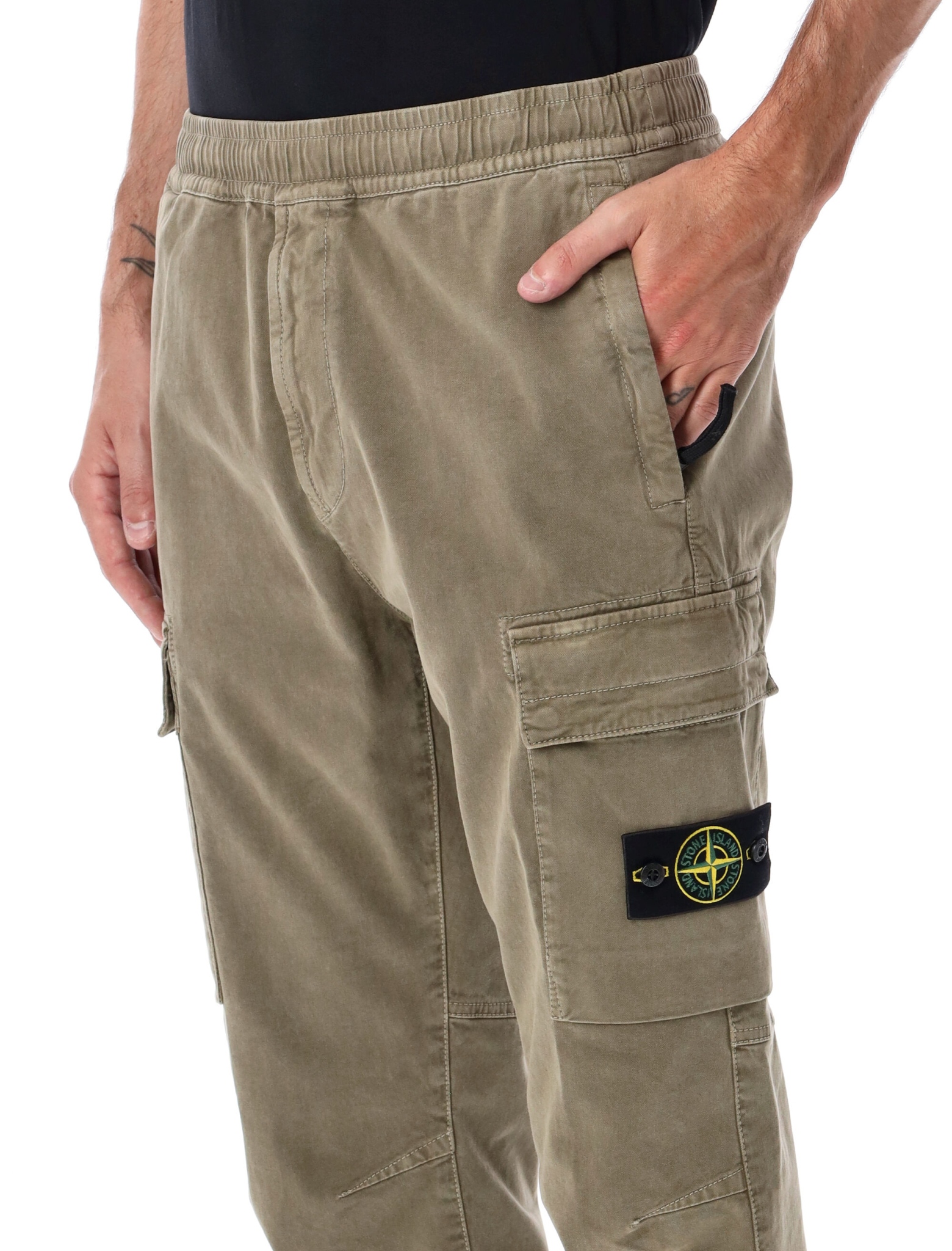 [Stone Island] Trousers FW26 S153100033S00L1V015G