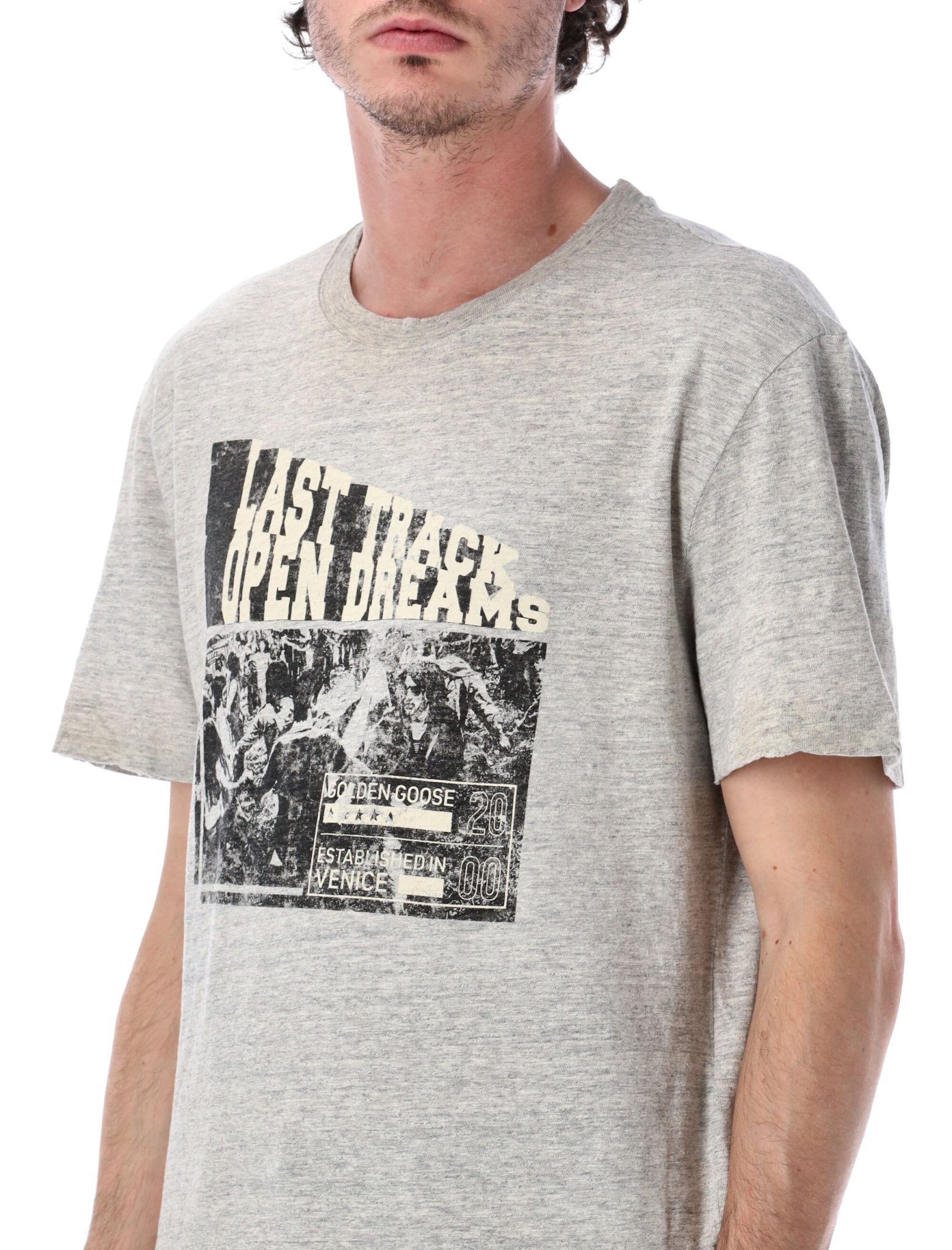 [Golden Goose] T-shirts Short Sleeve FW25 GMP01220P00214560255