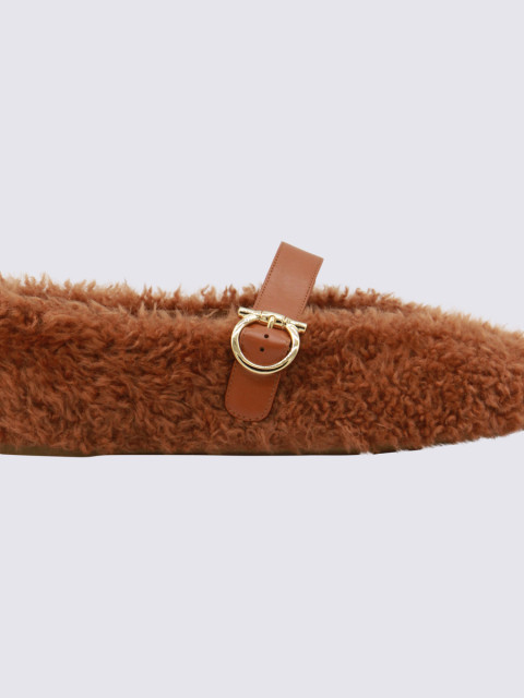 [Salvatore Ferragamo] Flat shoes FW25 78750401K586003