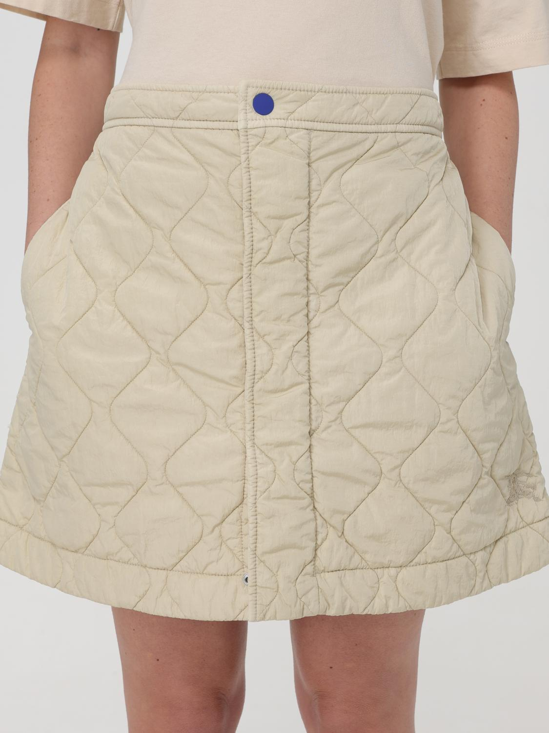 [Burberry] Mini skirt FW25 8081126