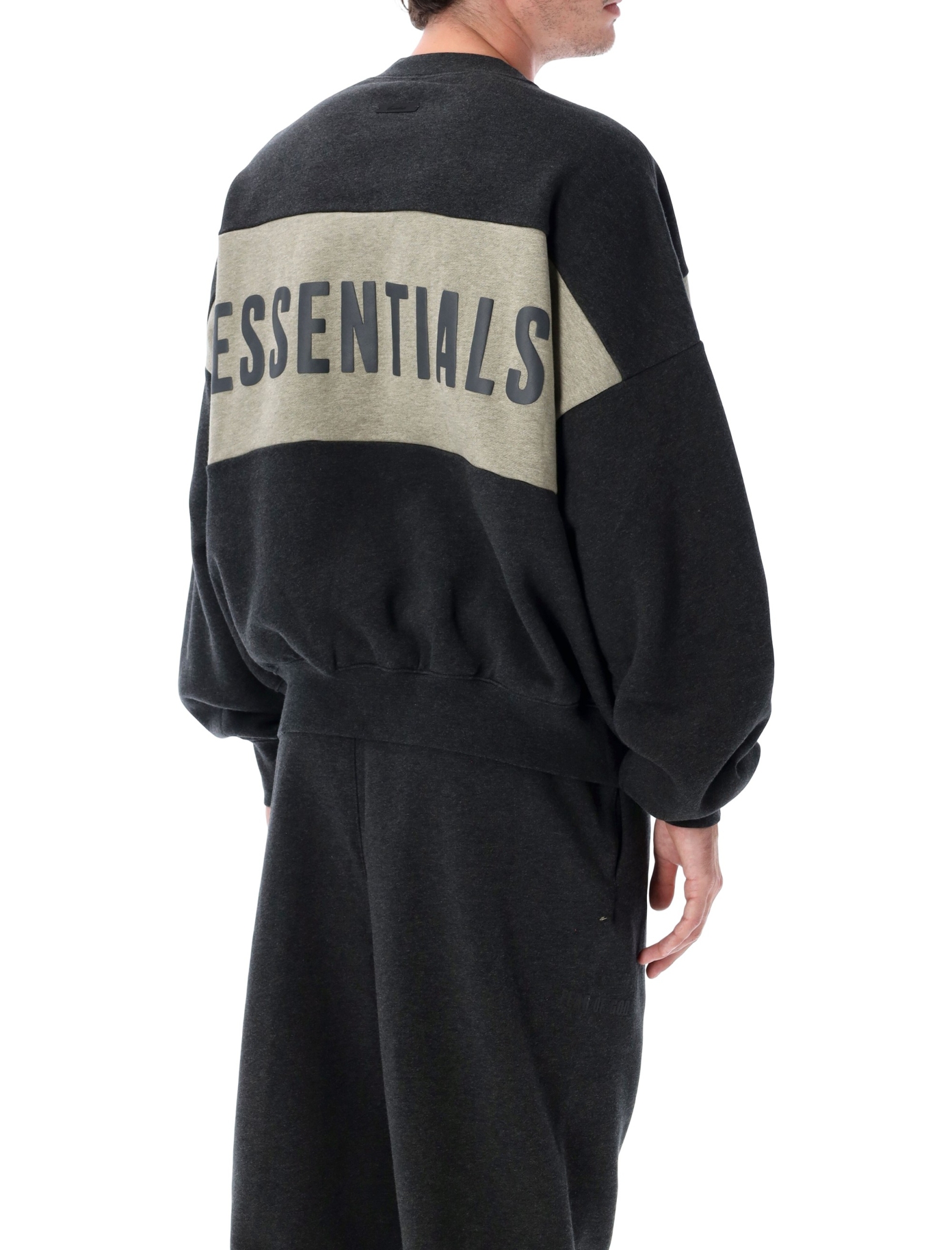 [Fear Of God Essentials] Sweatshirt SS26 RW002820120