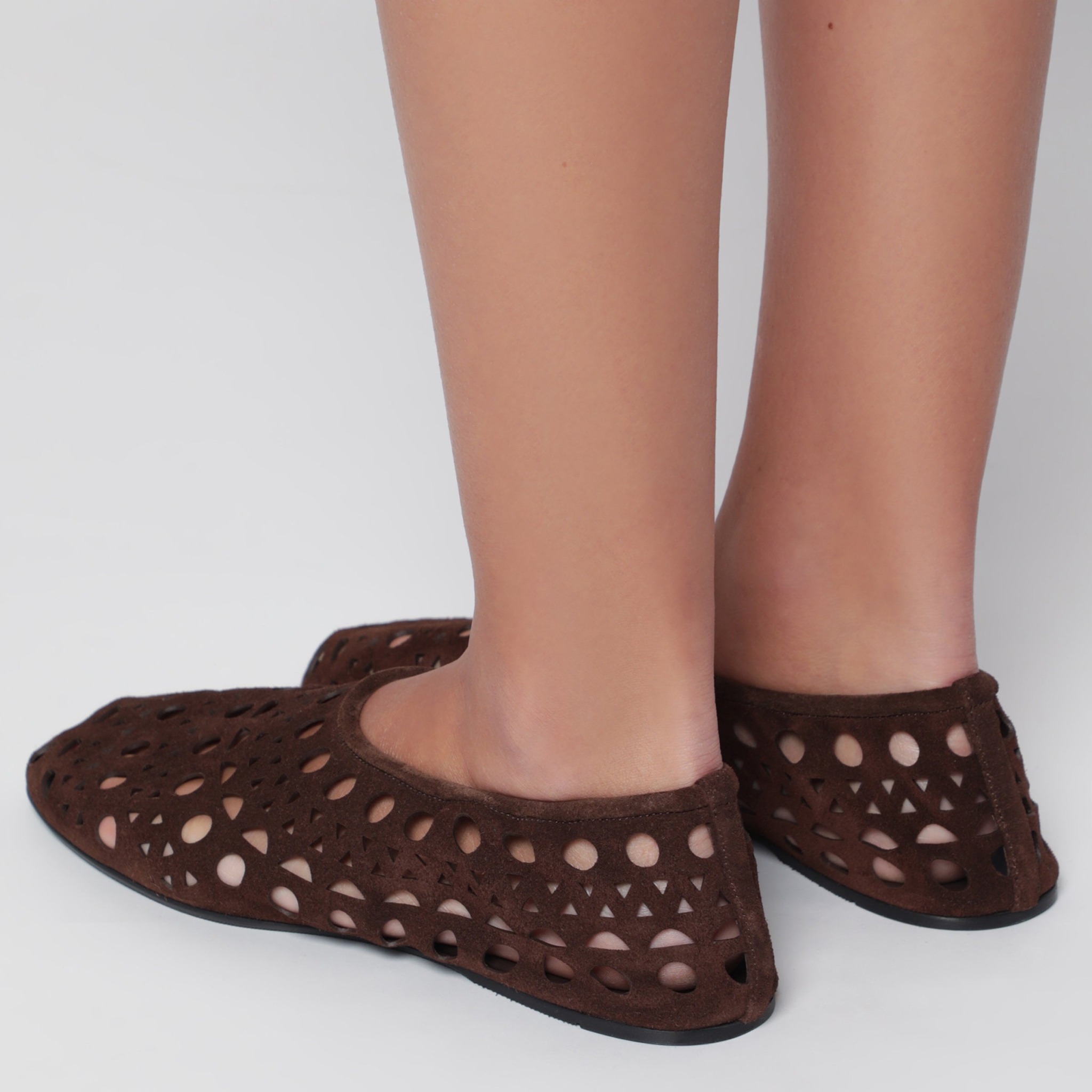 [Alaia] Flat shoes FW26 AA3A1039I236LE