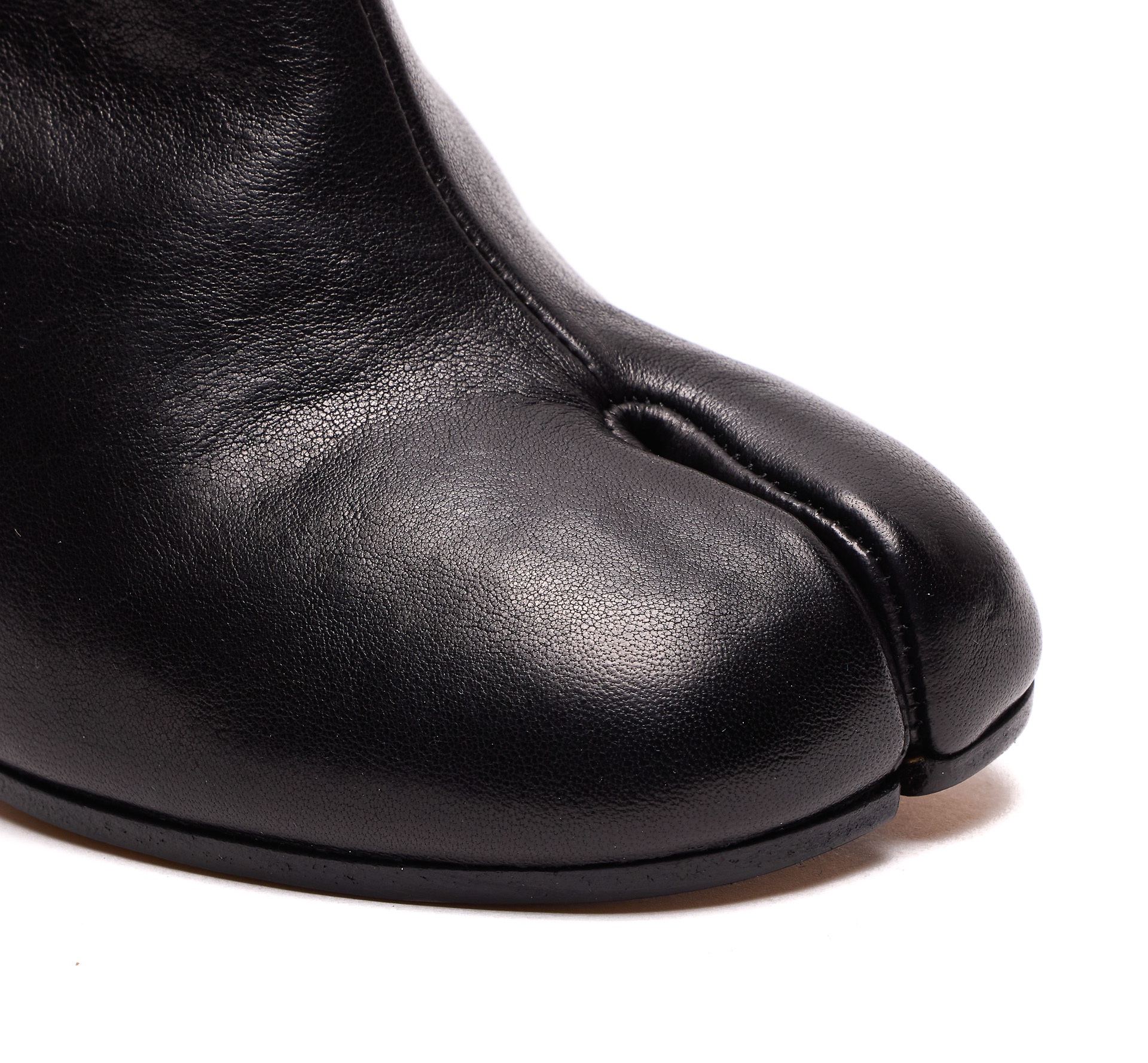 [Maison Margiela] Ankle Boots FW26 S58WU0260P3753T8013