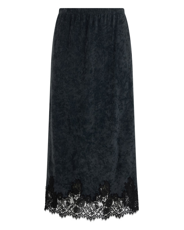 Long skirt with lace details