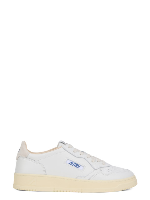 Sneakers with high sole
