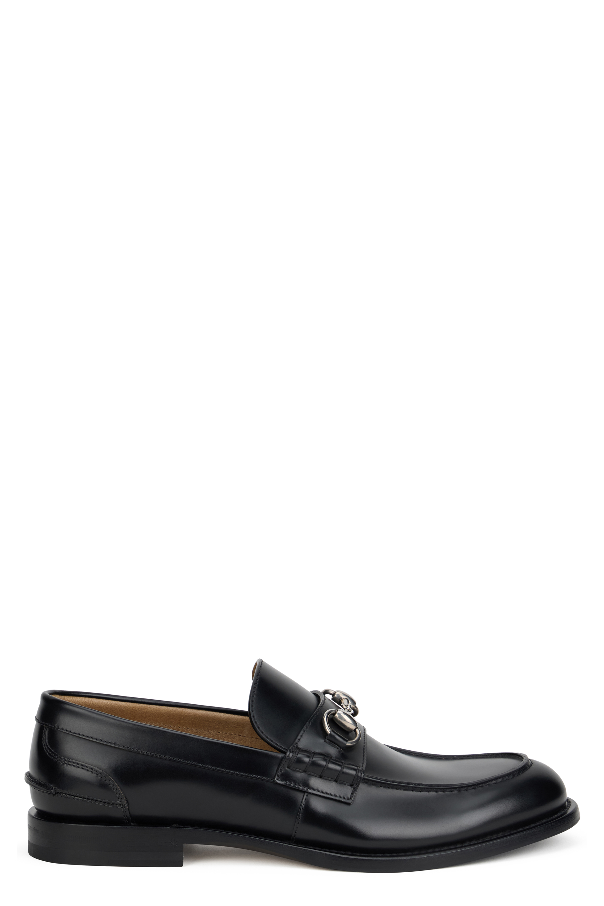 Leather loafer with clasp