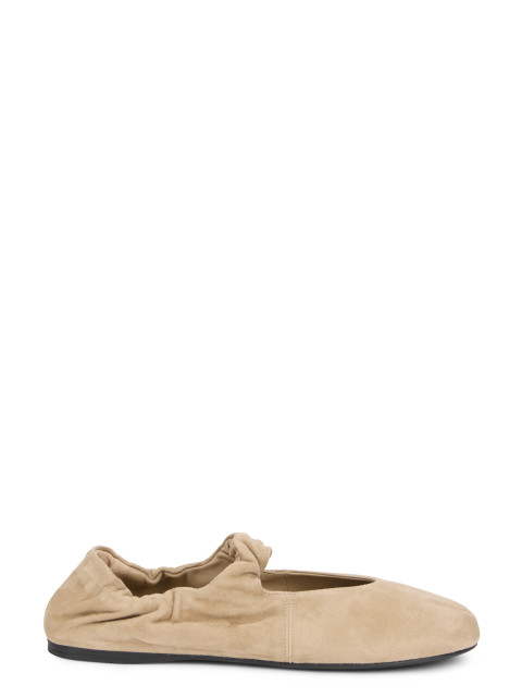 Ballet slippers with elastic