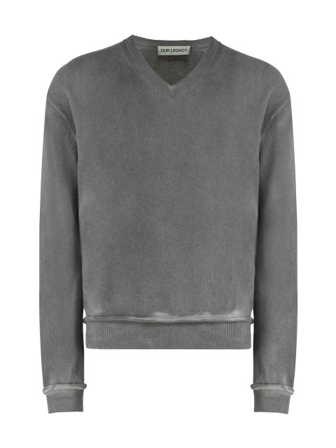 Parallel Sweater in wool with V-neck