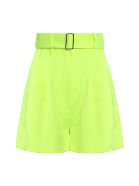 Shorts with belt