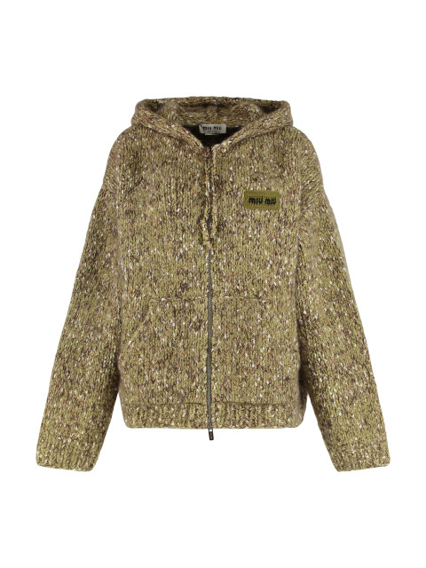 Sweatshirt with zipper and hood