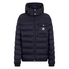 Verith jacket with hood