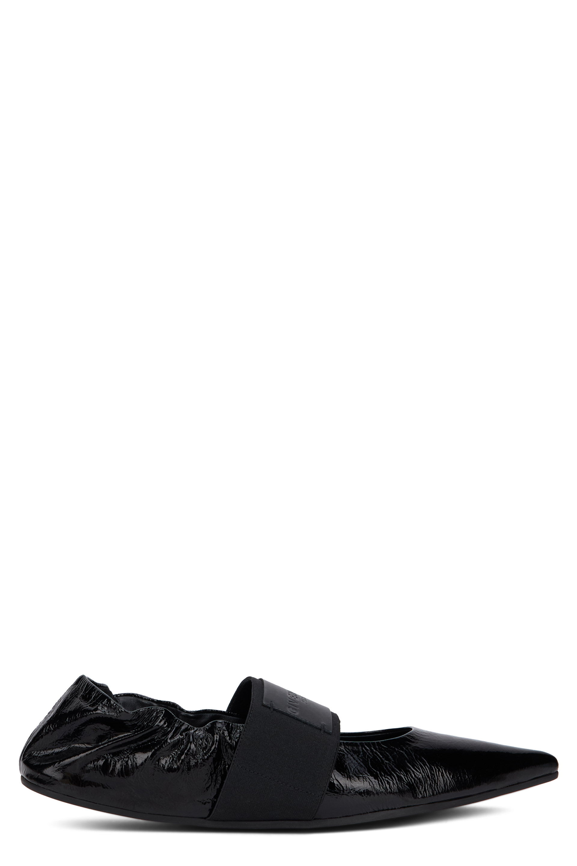 Ballet shoes with elastic