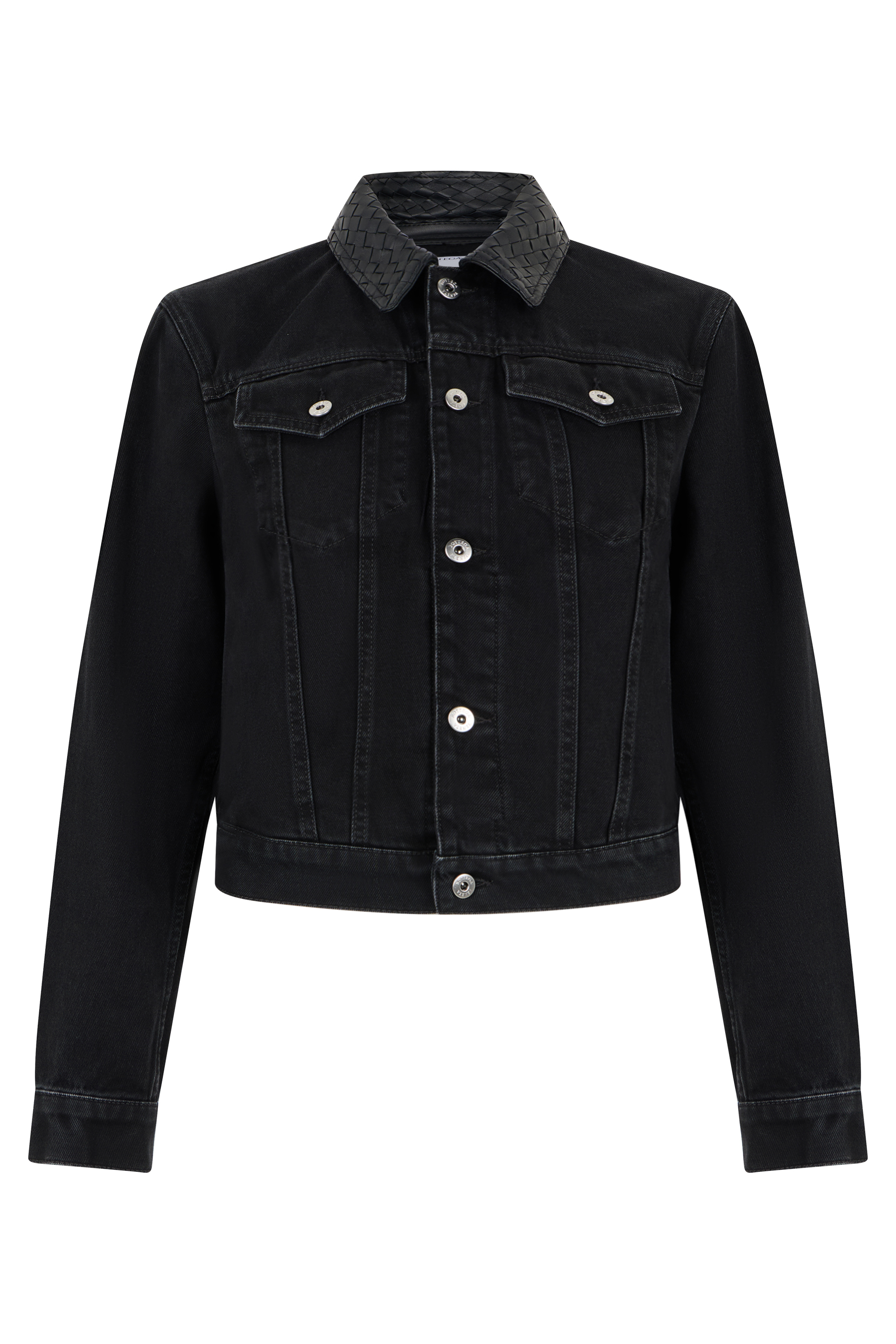Short denim jacket