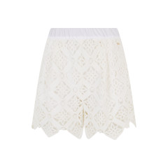 Crochet shorts with lace effect