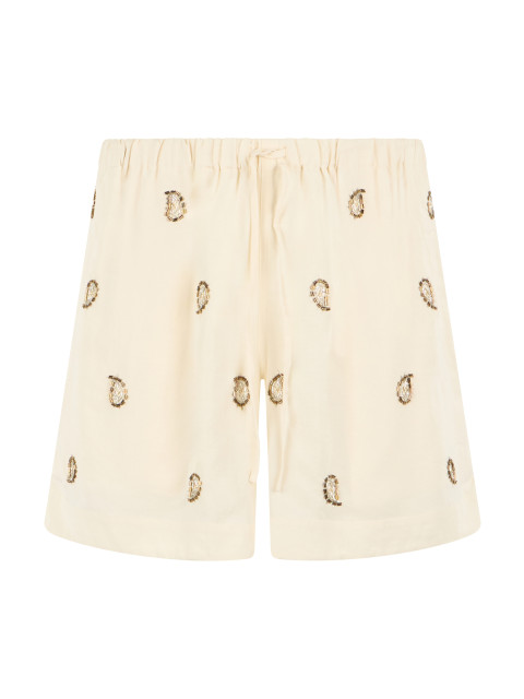 Shorts with pearls
