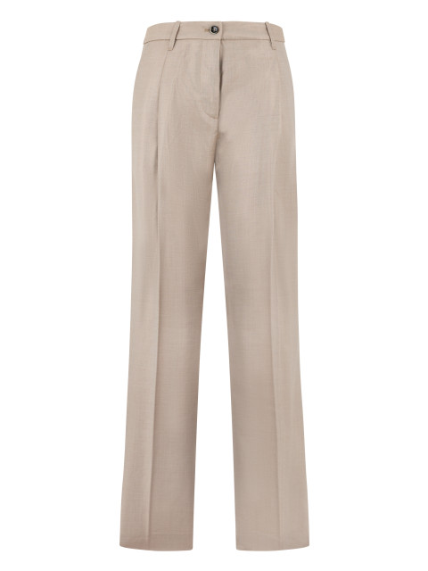 Trousers with a relaxed fit