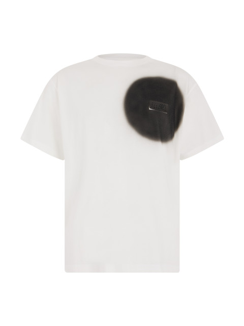 T-shirt with Spray Print