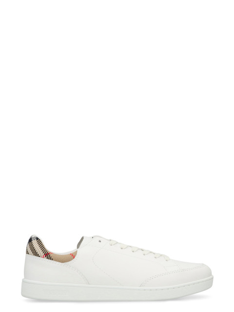 Sneakers set in leather