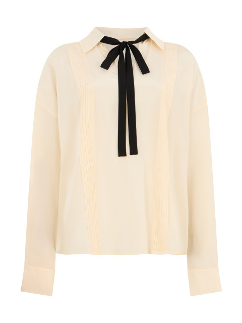 Blouse with collar and ribbon