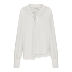 Silk shirt with long sleeves