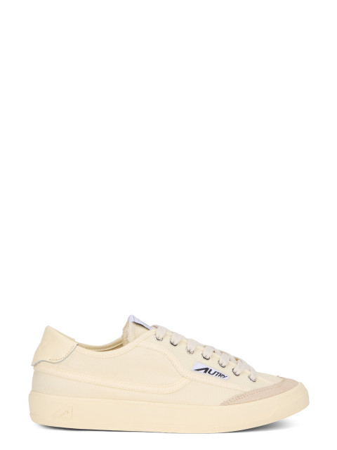 Canvas sneakers with leather inserts