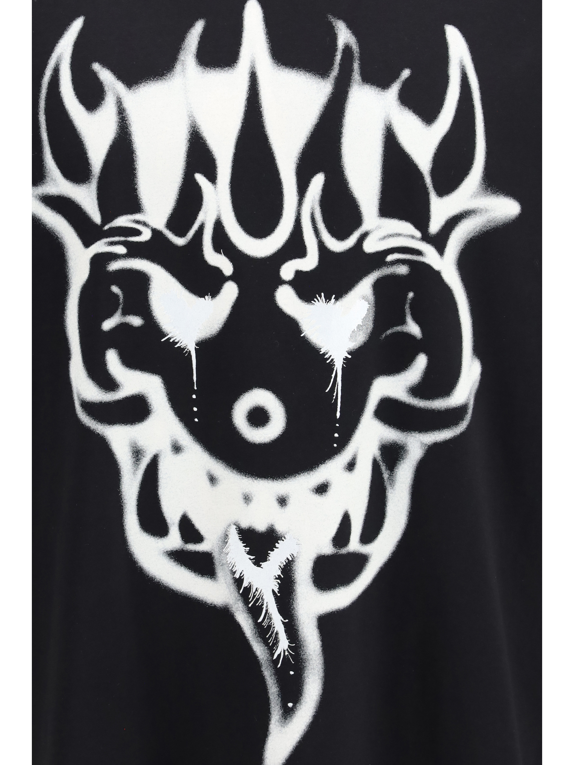 Chito Graphic T-shirt