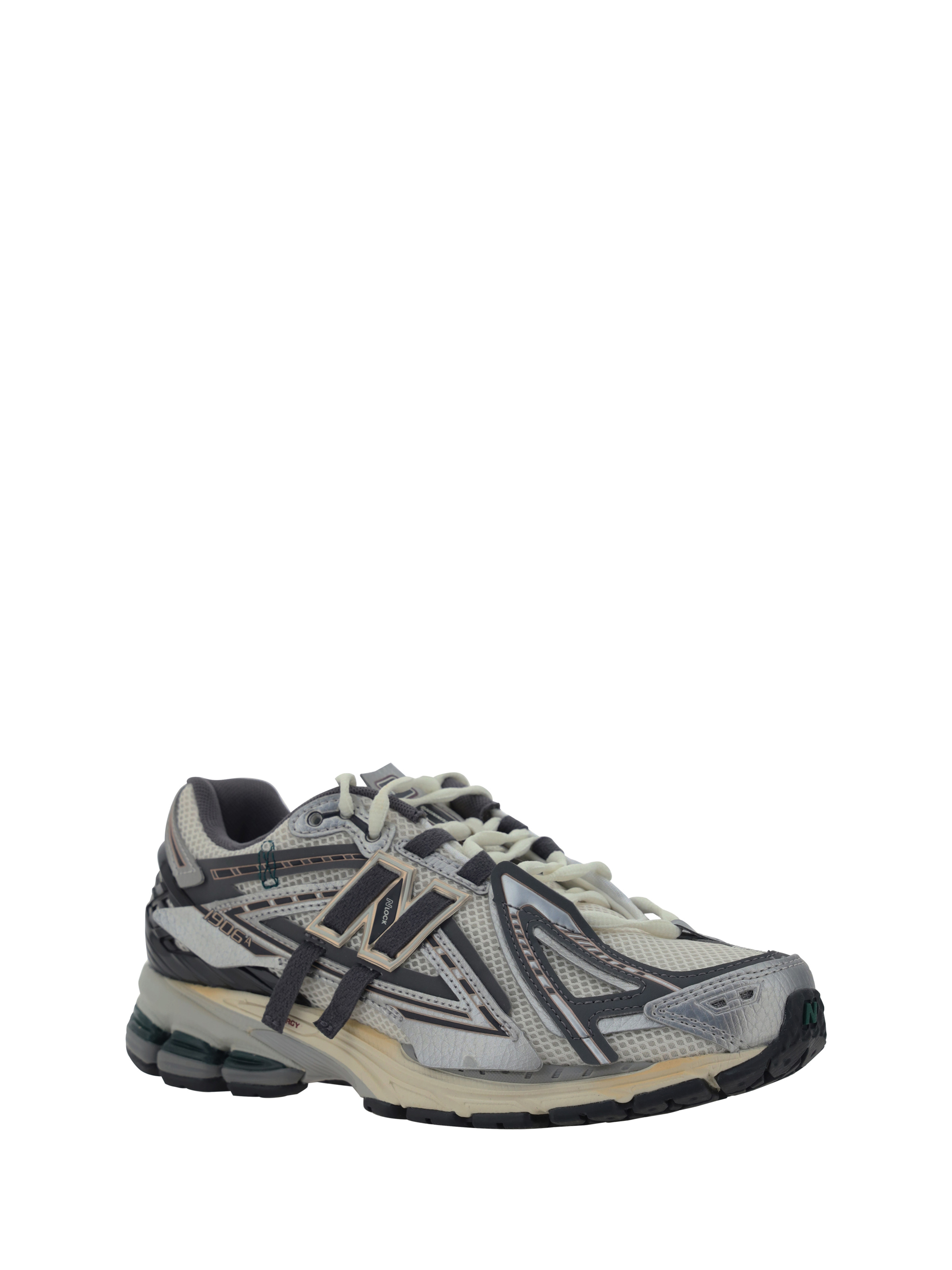 스니커즈 1906A